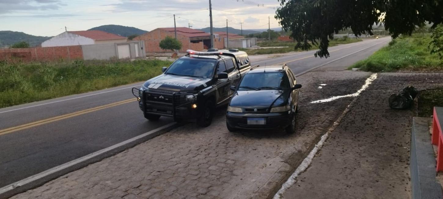 Em ação conjunta, Polícia Civil recupera carro roubado após sequestro em Água Branca