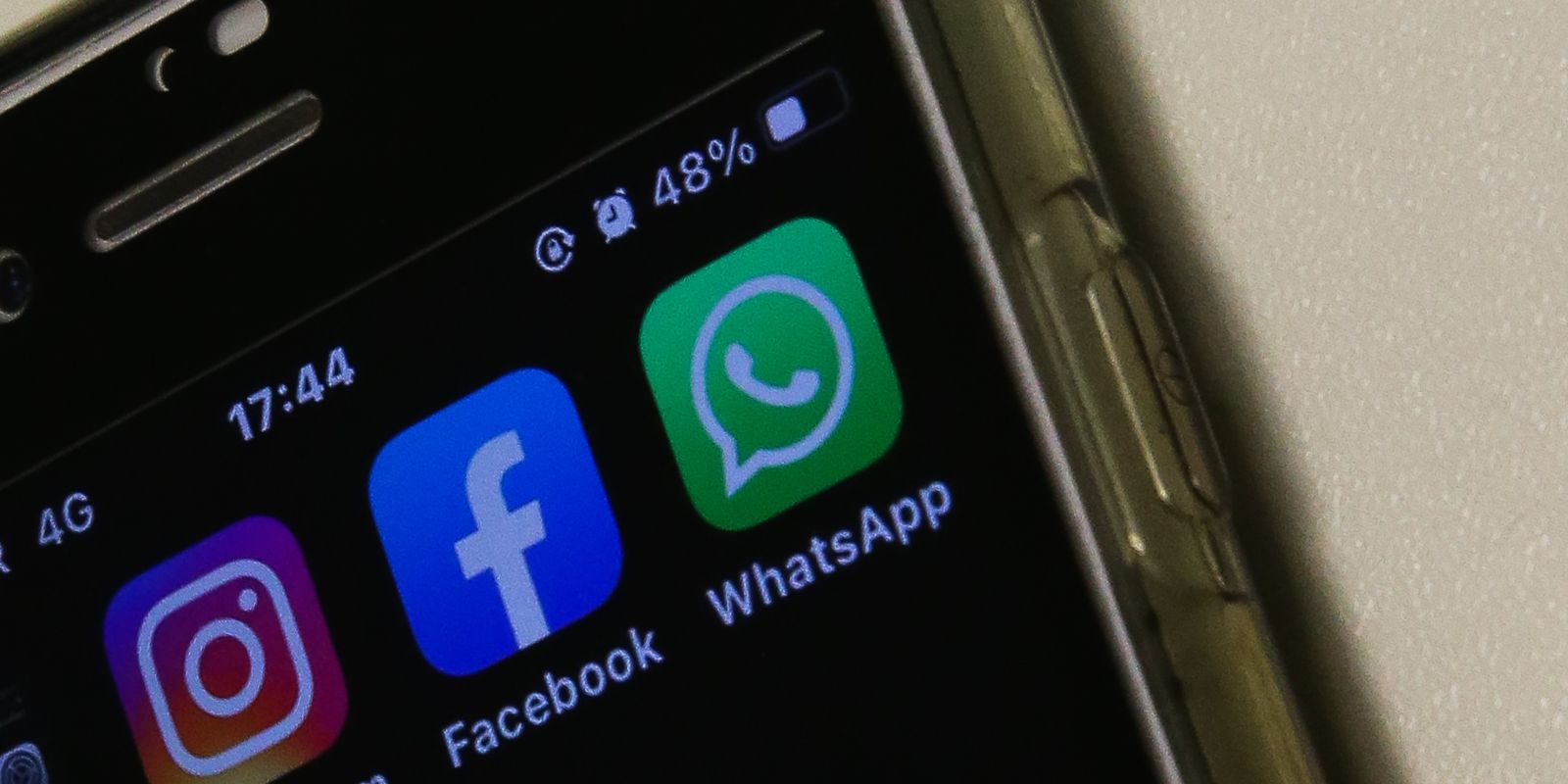 Fiquem atentos para não cairem no golpe do falso emprego
