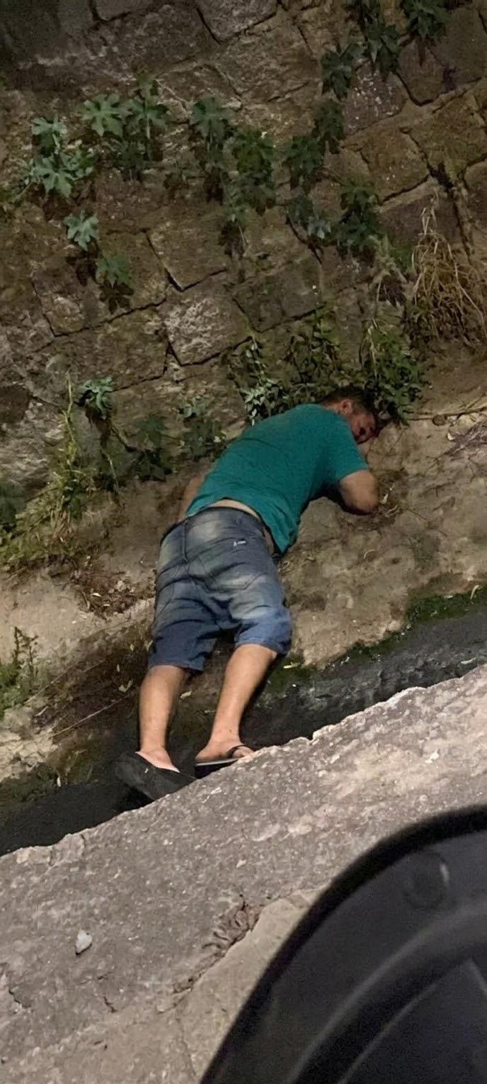 Homem de 34 anos fica desacordado após cair em canal em Delmiro Gouveia