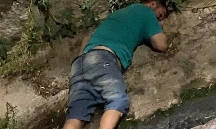 Homem de 34 anos fica desacordado após cair em canal em Delmiro Gouveia